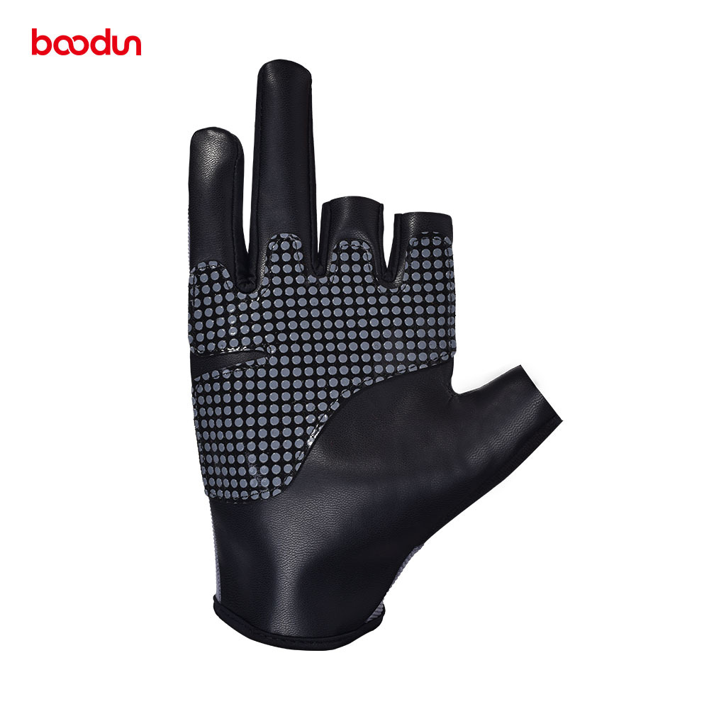 Borden's new gloves are non slip and have reflective handguards for outdoor fishing_voghion.com