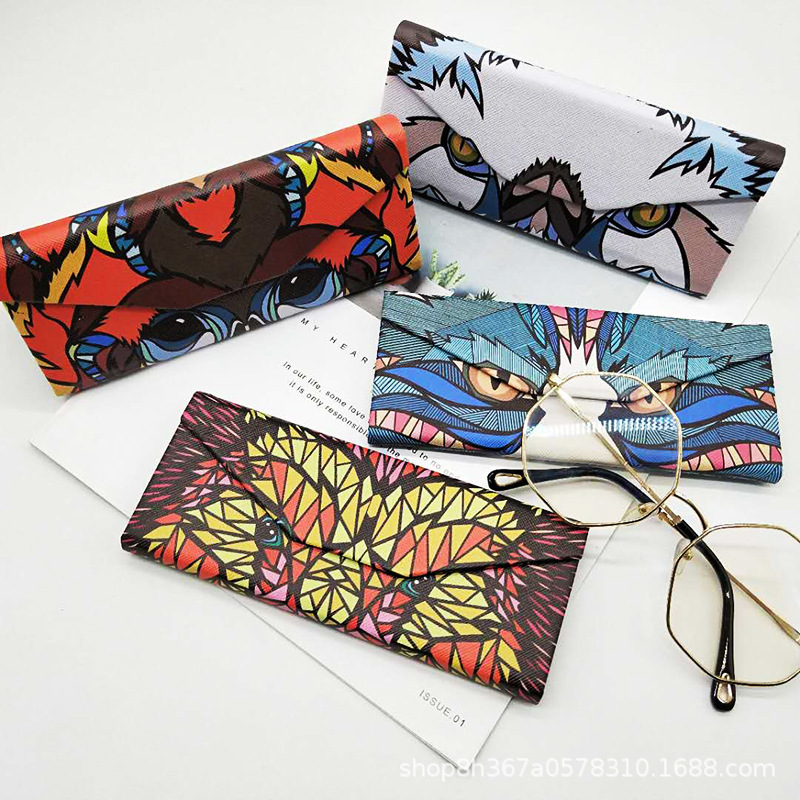Folding Glasses Case with Triangular Cartoon Animal Pattern 70% off Glasses Case Sunglasses Storage Box Can Be Printed with Logo