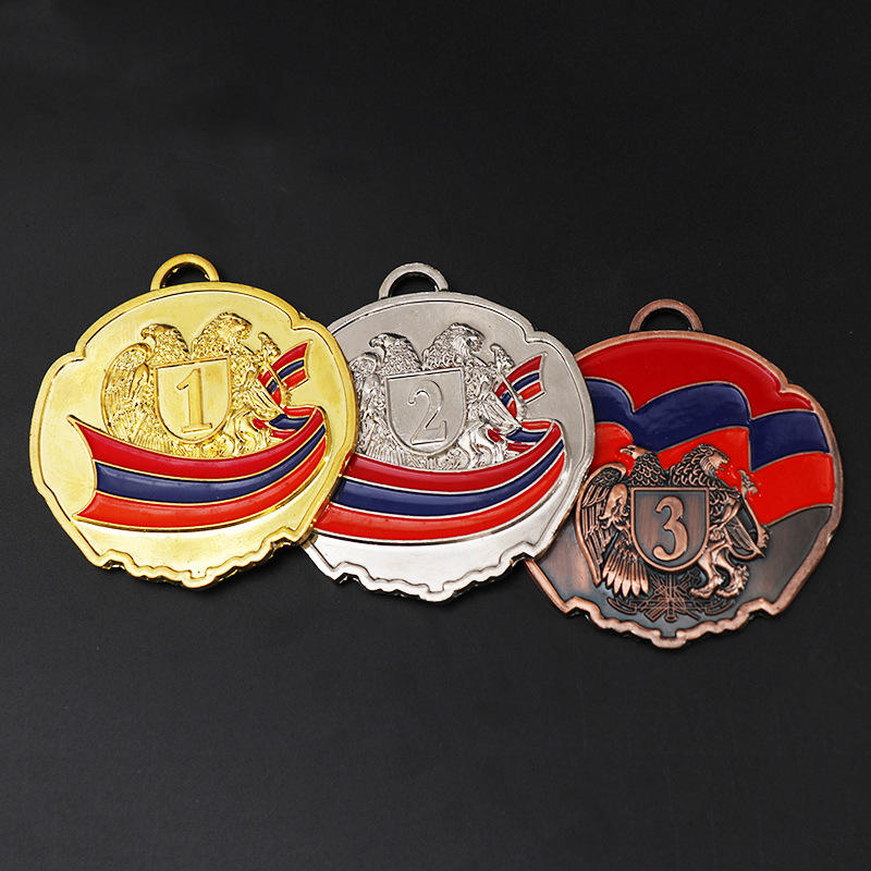 Gran cantidad de descuento insignia de metal personalizado Insignia de clase insignia medalla de estudiante insignia niños recompensa medalla pequeña image 2