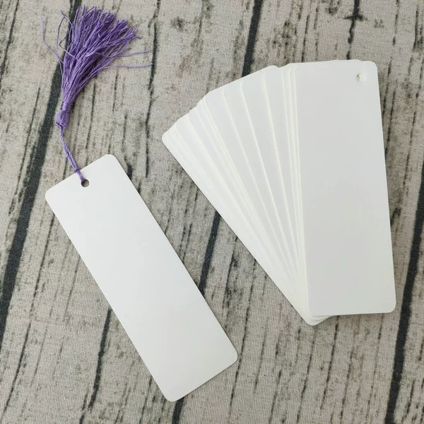 350 grams of white 5x15 card 25 cards+25 soverers 25 roots
