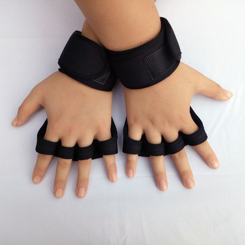 Workout wrist support band, silicone anti-slip and callus protection palm half-finger lifting weight anti-twist gloves