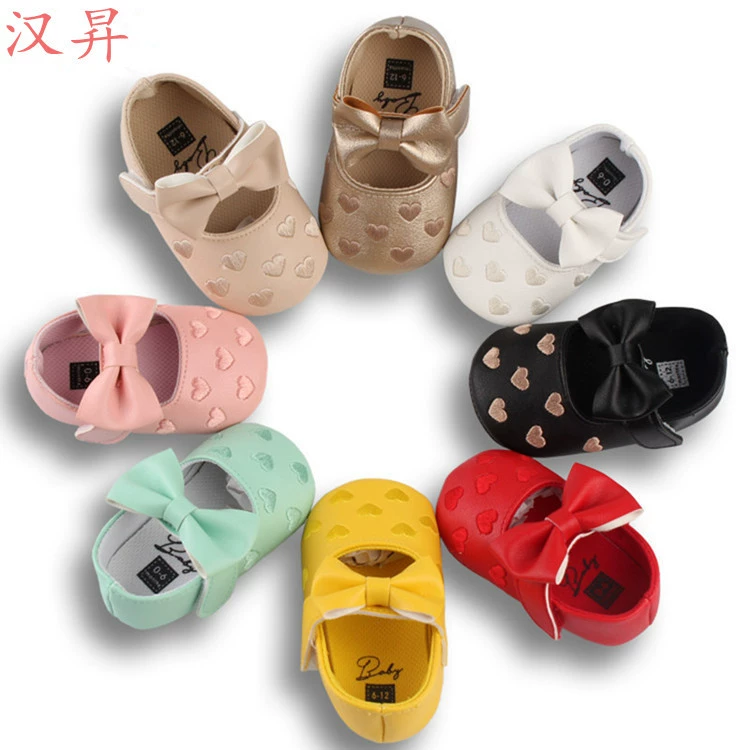 Классические фирменные детские обувь с вышивкой Love Embroidered Baby Shoes Μягкие волны обучающие шаги обувь для торговли детские принцесса обувь BABY ShOES