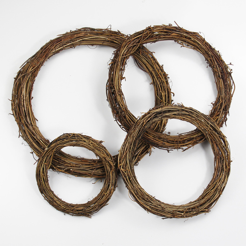 Christmas Wreath, Moss Ball Decorations, Rattan Rattan Rings, Christmas Accessories, Shooting Props Christmas Wreath, Moss Ball Decorations, Rattan Rattan Rings, Christmas Accessories, Shooting Props