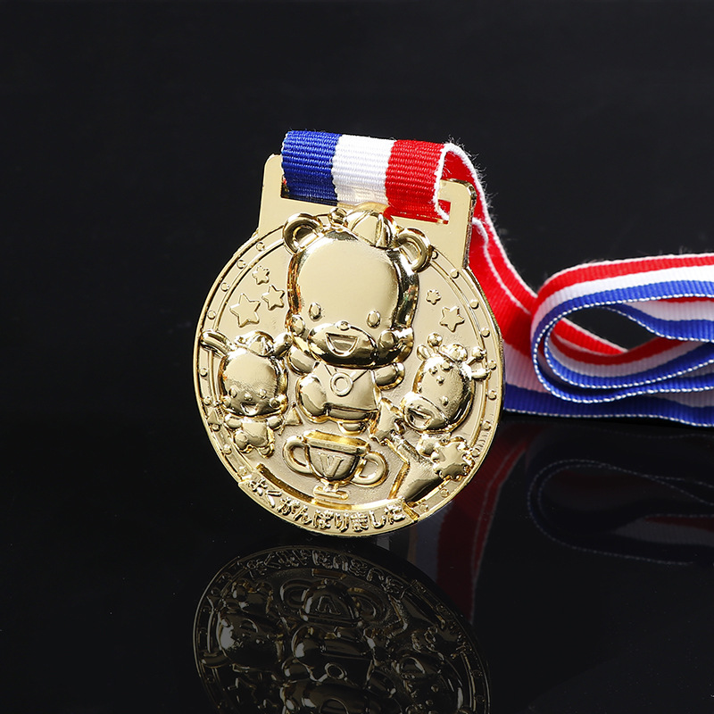 Fabricante mayorista de medallas metálicas creativas para eventos deportivos escolares, medallas conmemorativas de maratón con impresión de logotipo.