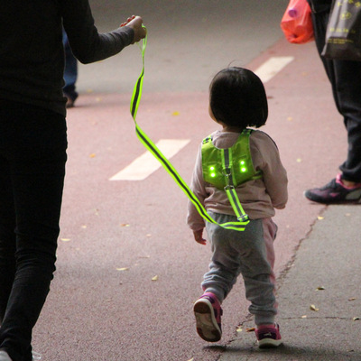防走丢发光儿童牵引绳宝宝学走路小孩子防走失背带拉绳户外反光带|ms