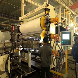 其他塑料机械;塑料板材设备;塑料挤出机