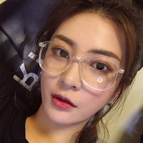 European and American-style transparent eyeglass frames 8852—celebrity-inspired, trendy plain-lens glasses in the 