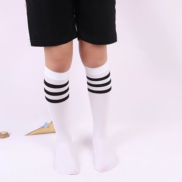Golden socks Lang velvet calf socks white