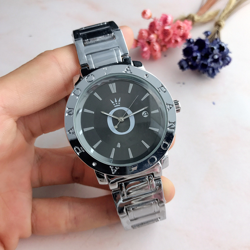 Trendy Men's Business Fashion Quartz Watch with a Trendy Personality Style, Fashion Watch with Studs and Sunray Dial