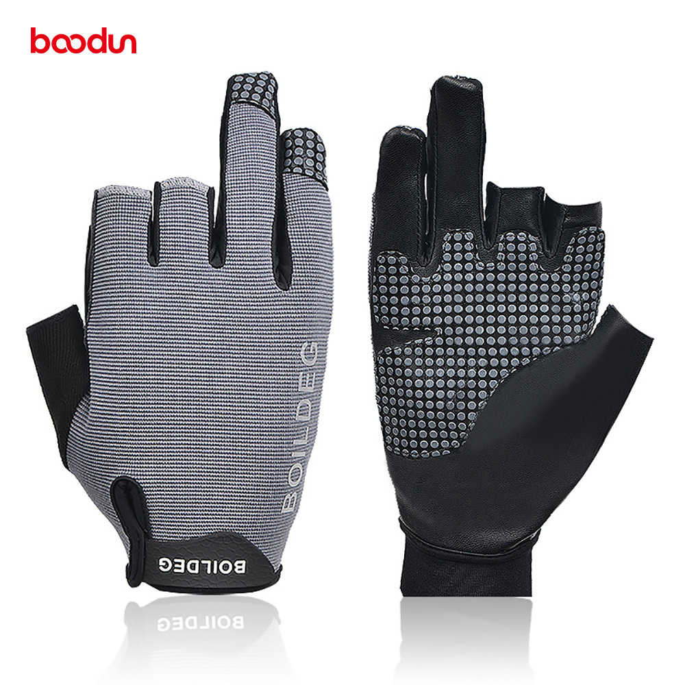 Borden's new gloves are non slip and have reflective handguards for outdoor fishing_voghion.com