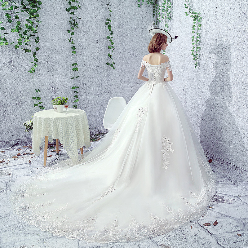 Vestido de novia estilo 2026 para novias, con hombros descubiertos y cola, de cintura alta, que cubre el abdomen, de tul ligero estilo francés, estilo Hepburn, de una pieza, al por mayor. image 4