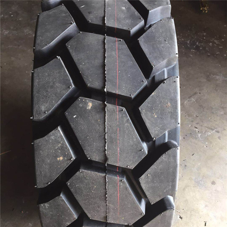 12-16.5真空轮胎 L-4A大块花纹 滑移装载机轮胎 20层级