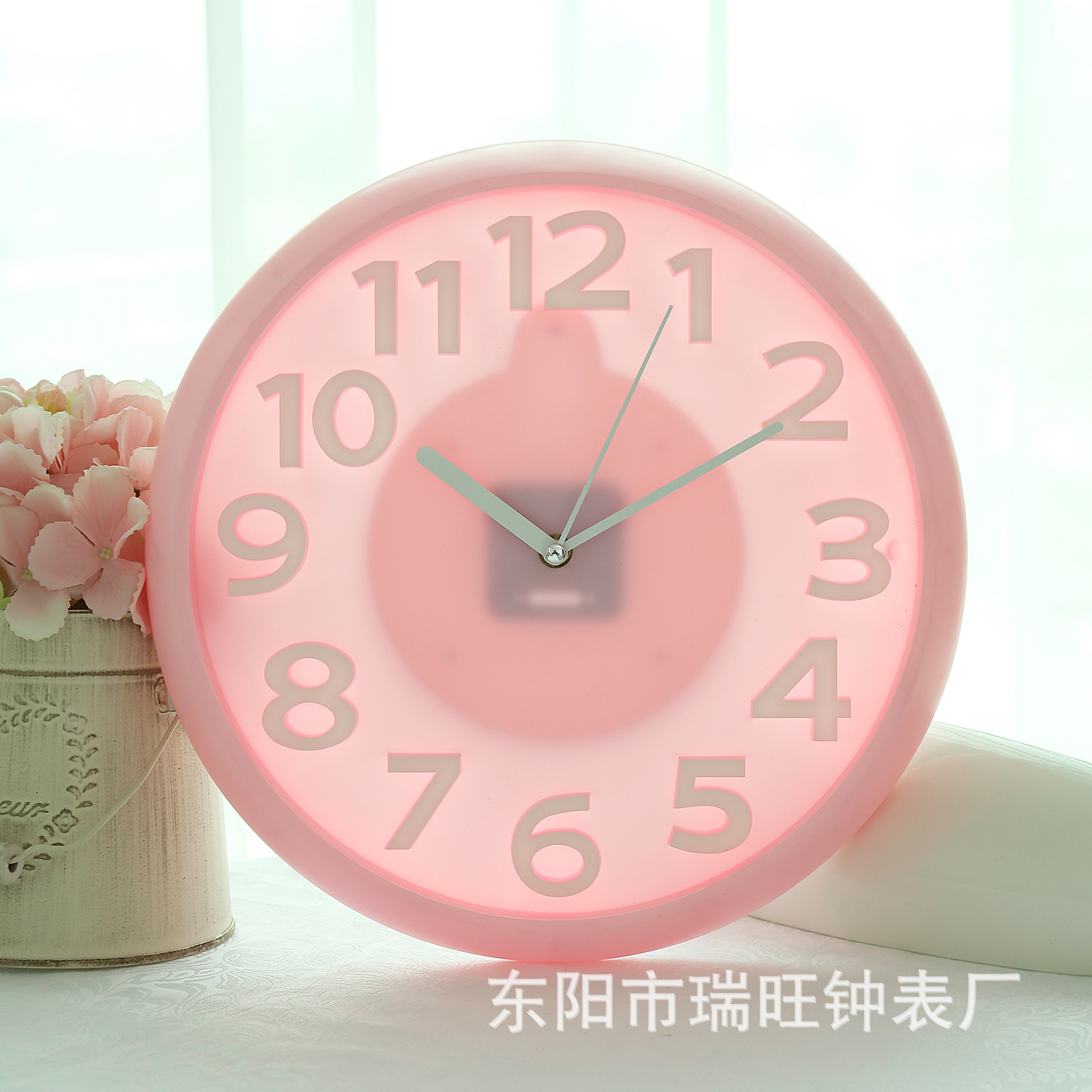 Directo de fábrica de cuarzo nórdico Reloj de pared de 13 pulgadas tridimensional palabra cara moda regalo creativo Reloj de pared al por mayor