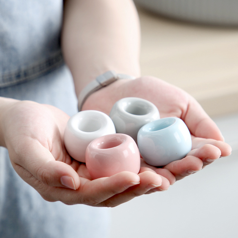 Titular de cepillo de dientes de cerámica hogar nórdico titular de cepillo de dientes creativo personalidad simple titular de la base de almacenamiento de cepillo de dientes pareja