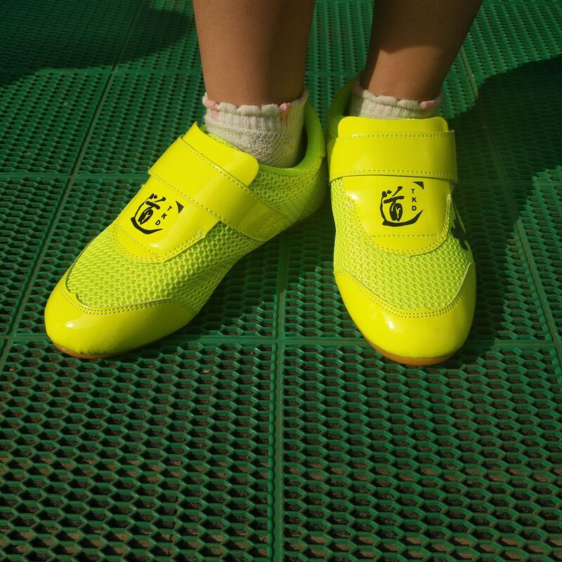 Taekwondo Shoes Grid Breathable Fluorescent Green Coach Shoes White Training Shoes Fitness Shoes Road Shoes