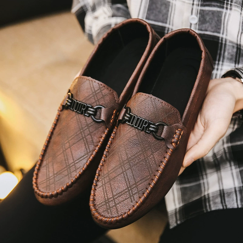 Летние черные повседневные лоферы для мальчиков, модная обувь для студентов, популярные лоферы для мужчин.