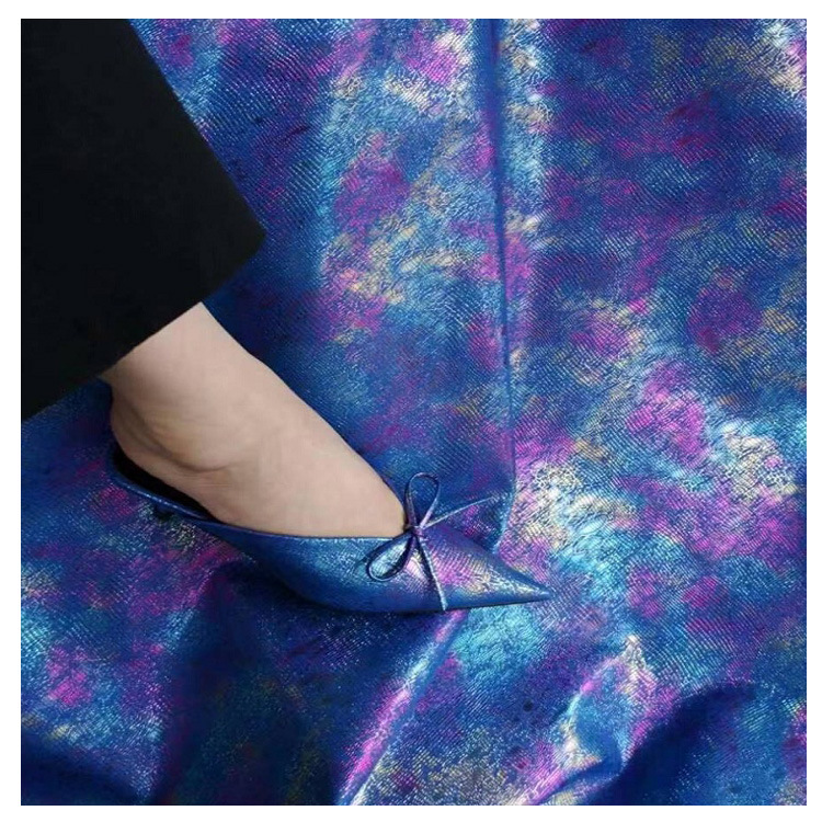 贴膜彩虹蛇纹pu皮革无底七彩镭射迷彩镜面pu面料防水鞋材箱包皮革