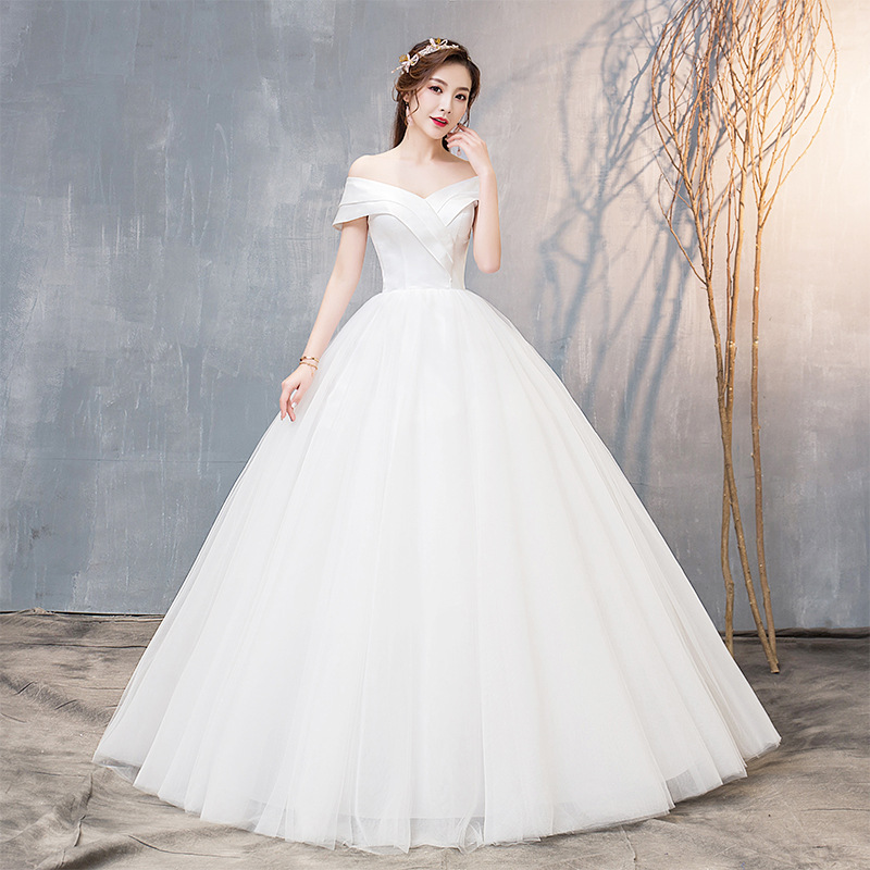 Korean fitted wedding dress
