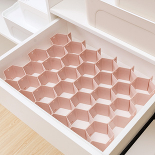 The moneycomb power is sorted out of the barrier to cut free commerce of Pantyhose status andorganic box