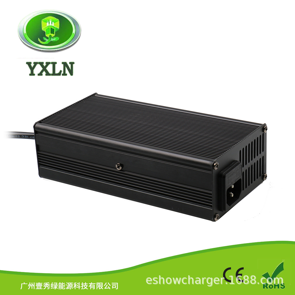 43.8V6A磷酸铁锂电池充电器 36V6A智能铝壳充电器带LED指示灯