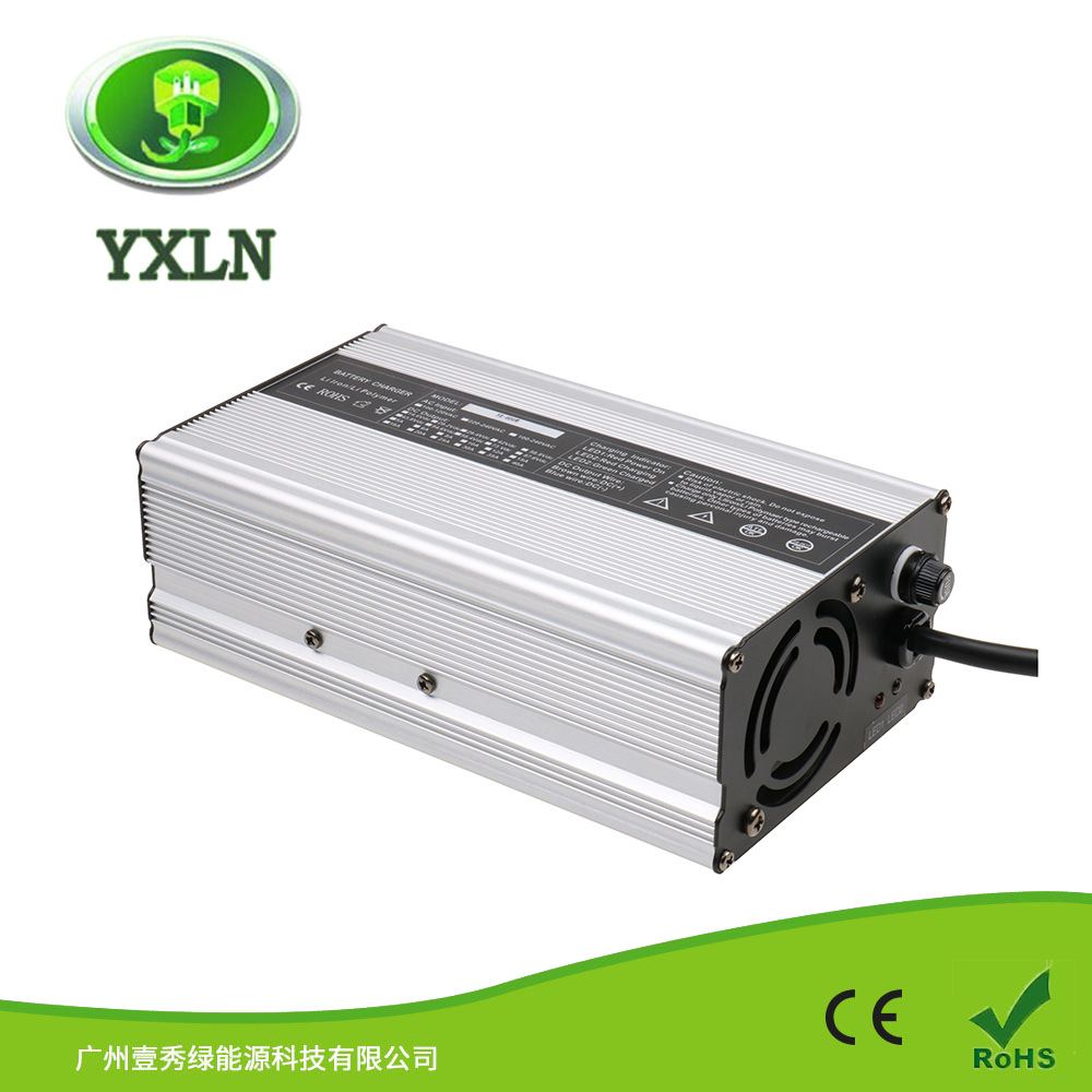 YX-600W 73V磷酸铁锂电池充电器适用于60V8A电动扫地机电动除草机