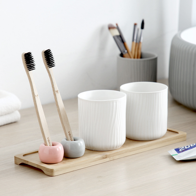 Titular de cepillo de dientes de cerámica hogar nórdico titular de cepillo de dientes creativo personalidad simple titular de la base de almacenamiento de cepillo de dientes pareja