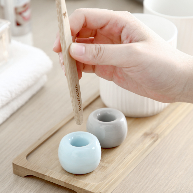 Titular de cepillo de dientes de cerámica hogar nórdico titular de cepillo de dientes creativo personalidad simple titular de la base de almacenamiento de cepillo de dientes pareja