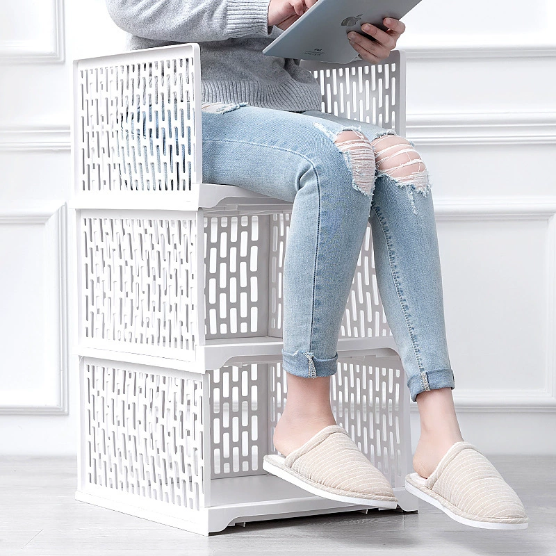 Household layered storage box with compartments for clothes, drawers, and organization by 蜜蜜花