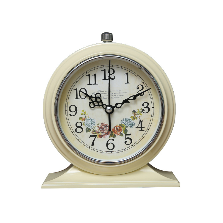 Directo de fábrica Nordic creativo retro metal pequeño reloj estudiante personalidad regalo papelería dormitorio salón despertador