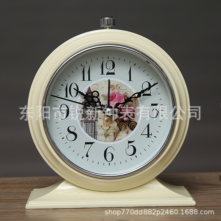 Directo de fábrica Nordic creativo retro metal pequeño reloj estudiante personalidad regalo papelería dormitorio salón despertador