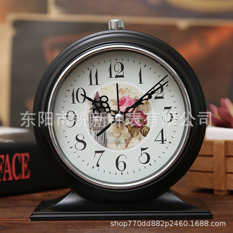 Directo de fábrica Nordic creativo retro metal pequeño reloj estudiante personalidad regalo papelería dormitorio salón despertador