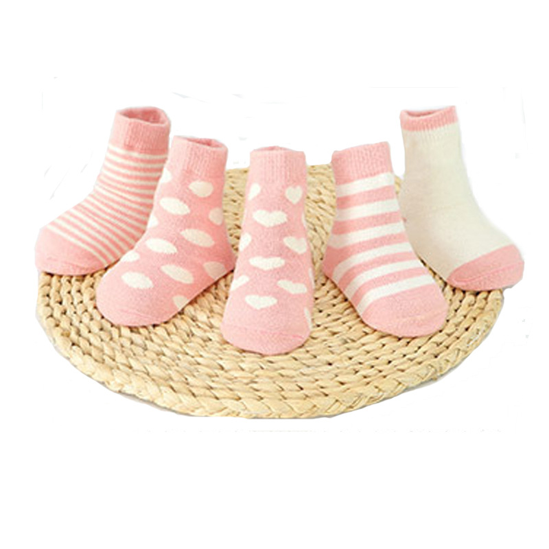 Venta de consignación calcetines para niños grandes, medianos y pequeños calcetines para bebés calcetines de algodón tubo medio calcetines para niños calcetines para estudiantes fábrica al por mayor