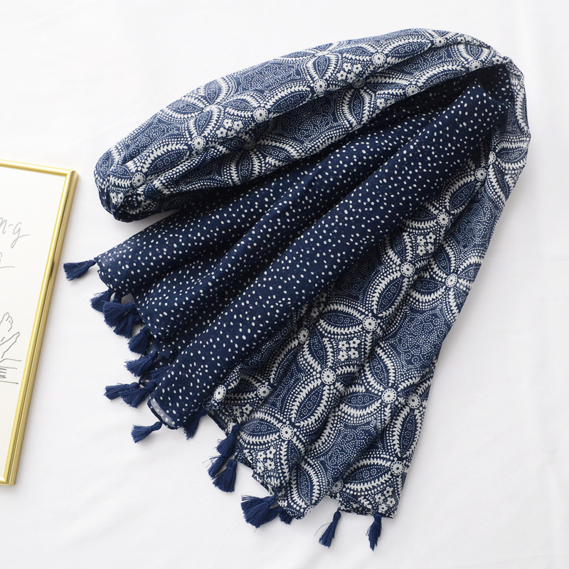 Nuevo estilo étnico retro coincidencia de colores bufanda geométrica Comercio exterior azul marino Impresión digital algodón y lino bufanda playa toalla pañuelo