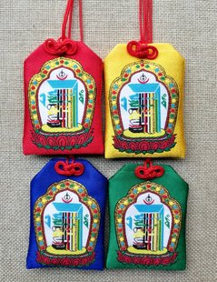Десять фазовых самоопредобывающих пакетов с пакетами тибетские пакетики пустая сумка шесть персонажей, демонстрирующих мантру четырехколор.