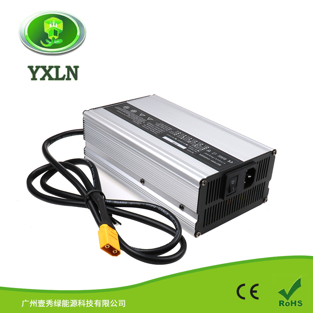 600W 24V智能三段式叉车充电器24V18A全电动叉车堆高车充电器