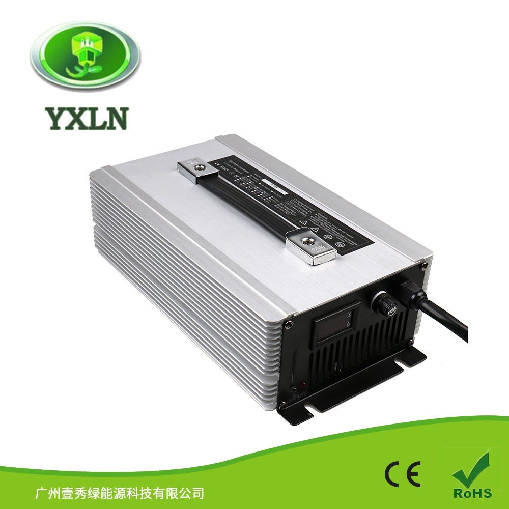 1500W 50.4V 25A锂充电器电动三轮车四轮车代步车充电器
