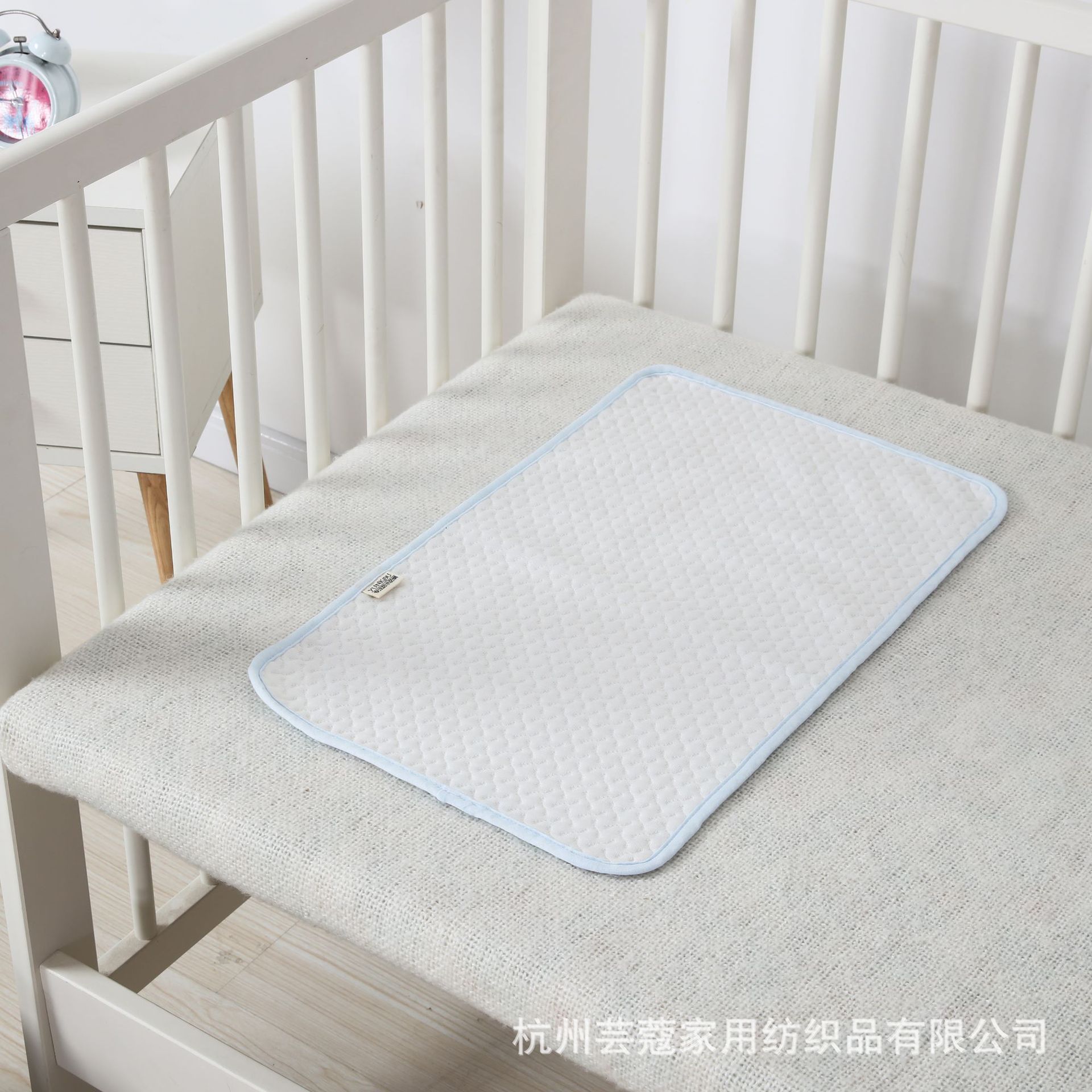 Directo de fábrica de fibra de bambú almohadilla del pañal colchón impermeable cubierta protectora almohadilla de enfermería almohadilla del pañal cómodo transpirable lavable a máquina