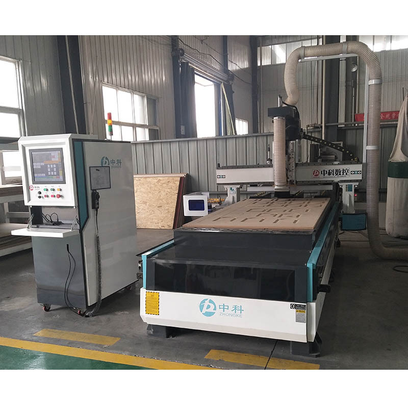 全自动圆盘换刀加工中心3秒自动换刀加工设备 木门橱柜门数控设备