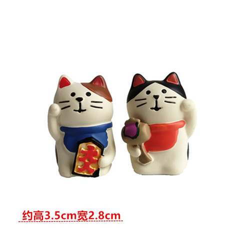 Japanese goods Zakka New Year's gift office lucky cat car ins creative resin handicraft small ornaments