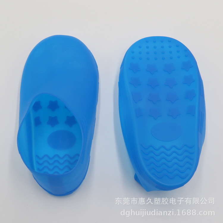 Travel silicone waterproof wear-resistant shoe covers for traveling