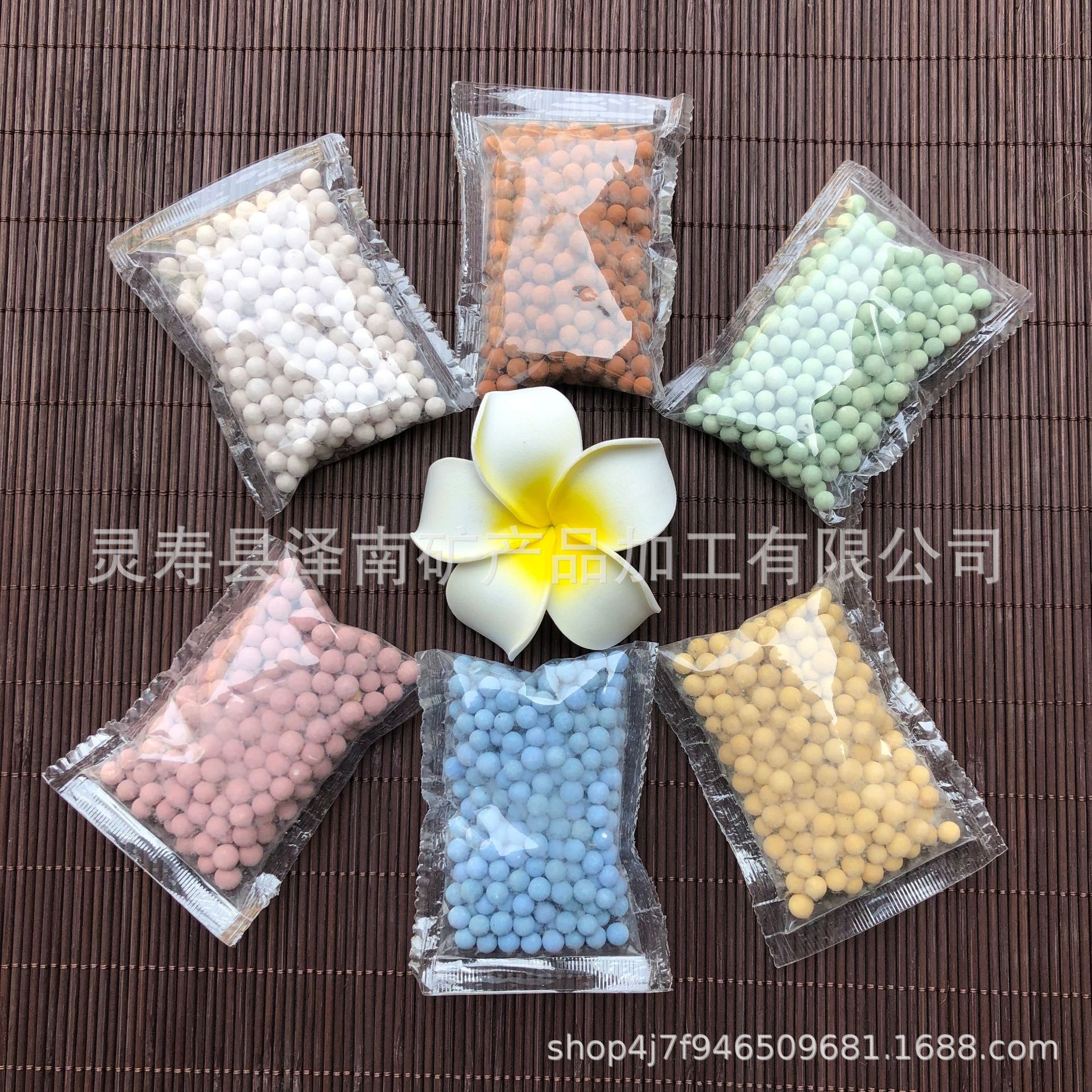 厂家供应草娃娃陶碳球彩色陶粒无土栽培50克一袋量大优惠