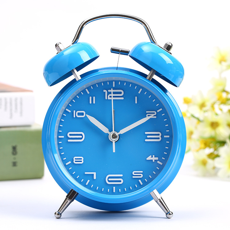 Directo de fábrica batería creativa de metal de 4 pulgadas palabra tridimensional campana despertador estudiante dormitorio mudo reloj con luz de noche