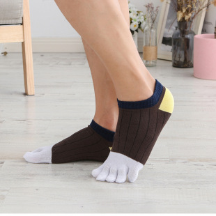 Five-finger snuffing socks cotton thread low short tube five-toe socks summer cotton fashion stitching toe wholesale toe