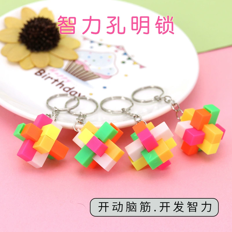 Горячая распродажа детей Kong Ming Lock Пластиковая головоломка для взрослых распаковки разблокирована детская интеллектуальная игрушка разборка подарочные строительные блоки
