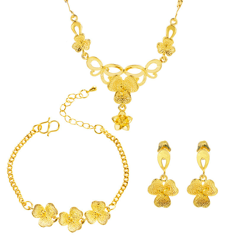 Traje de tres piezas collar de flores de cadena de agua de oro de Vietnam hembra Latón chapado en oro pulsera de flores pendientes de flores