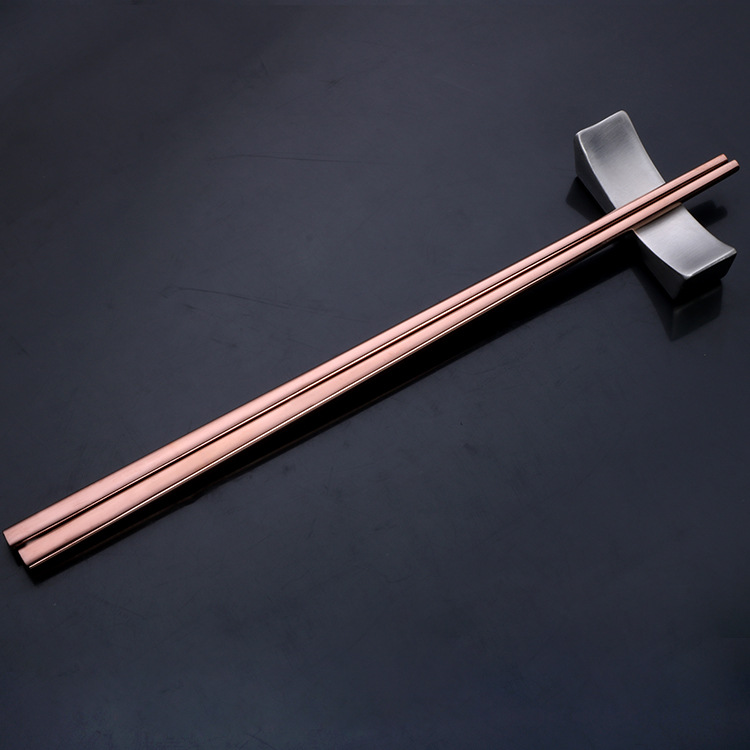 Oro Rosa bañado en titanio