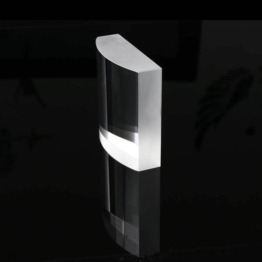 直径52mm中心厚18.5mm材质H-K9L波长632.8nm激光玻璃平凸柱面透镜