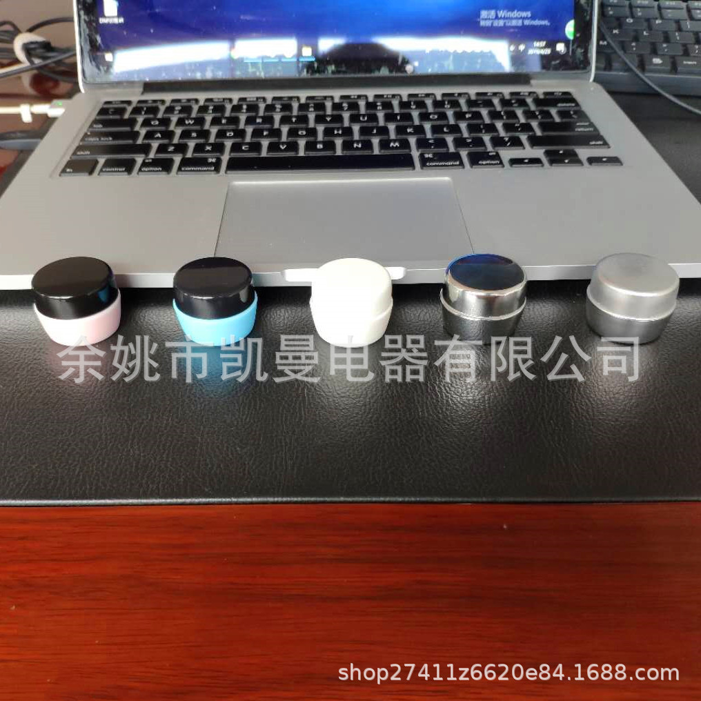 En stock 5ml esmalte de uñas pegamento botella vacía PP plástico esmalte de uñas pegamento sub-botella cepillado pegamento japonés esmalte de uñas botella de pegamento