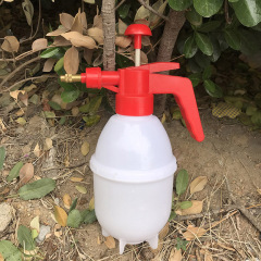 批發0.8升塑料噴壺銅嘴澆花壓力灑水壺園藝工具小噴霧器噴水壺