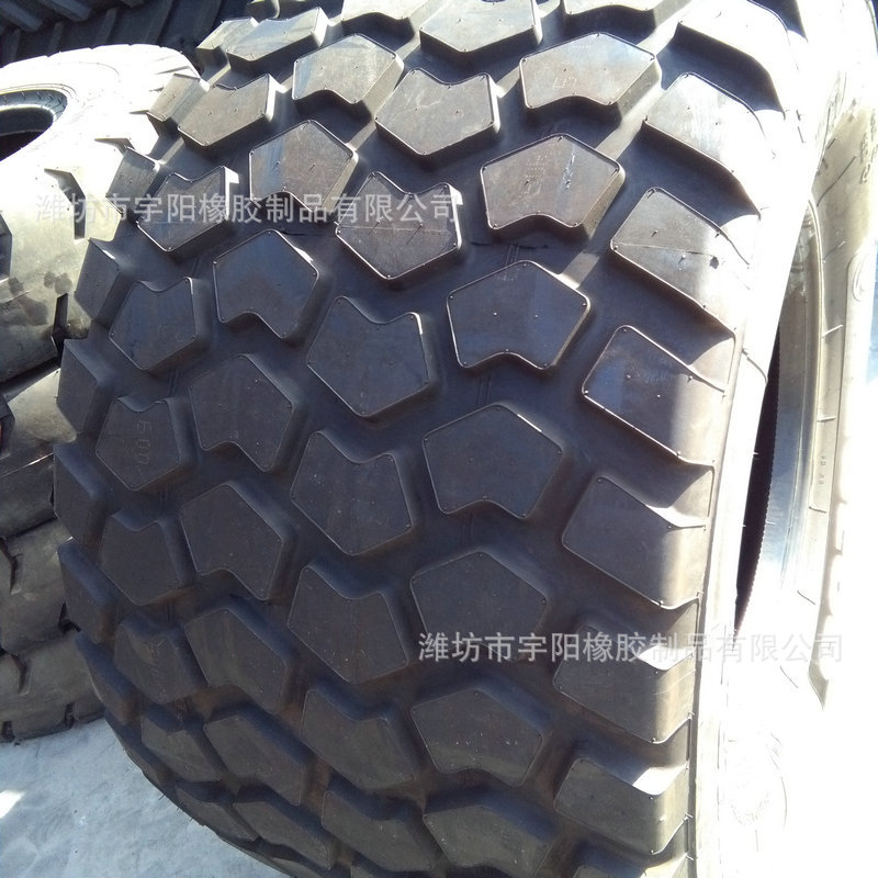 600/50R22.5 全钢丝工程机械轮胎 宽基轮胎